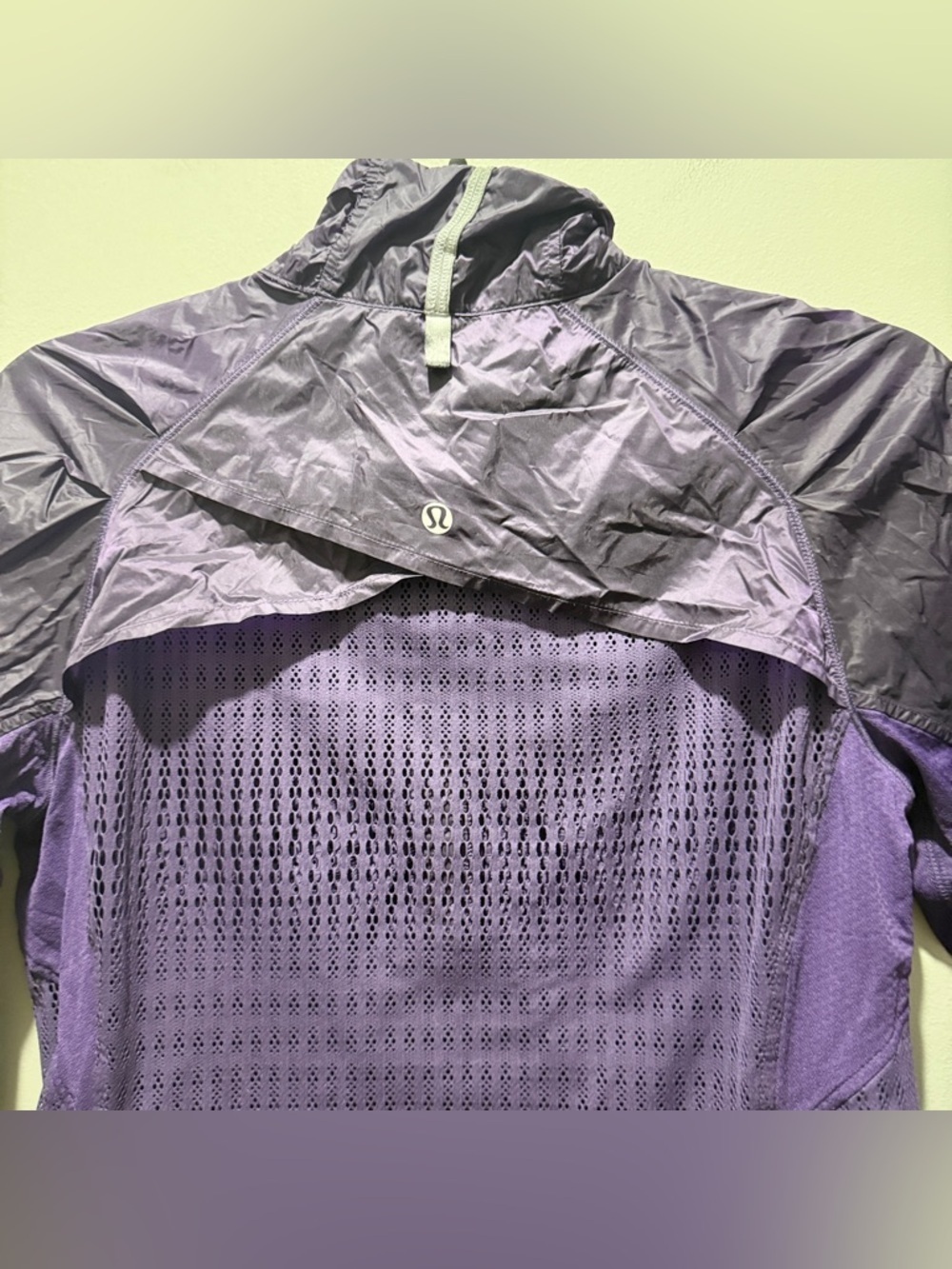 Lululemon Run: Wild Jacket - Concord Grape. - Picture 7 of 10